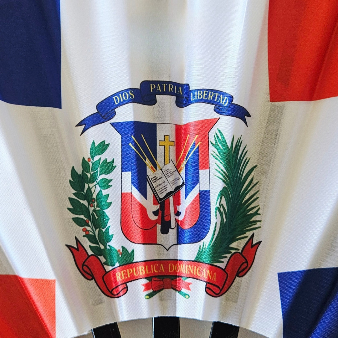 Dominican Republic Folding Fan – Caribbean Heritage Hand Fan