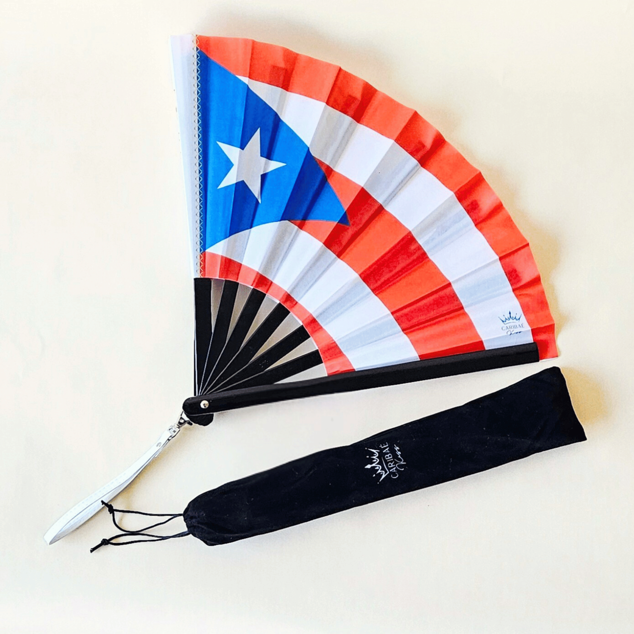 Double héritage - Éventail pliant en bambou des îles Vierges américaines et de Porto Rico